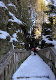 Mono Cliffs Hiking Trail