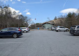 Blueridge Parkway Visitor Center Parking Lot