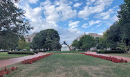Plaza Lafayette