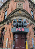 3 Wise Monkeys Pub