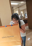 Louis Vuitton Doha Qatar Villaggio