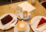 Patisserie Cafe Dukatz