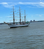 Ferry Manhattan