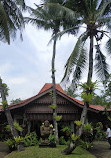 Museum di Tengah Kebun