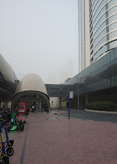 Fermata dell'autobus della metropolitana del Dubai Mall Landside 1