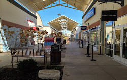 Cincinnati Premium Outlets