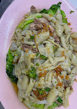 113 Duck Meat Koey Teow Theng