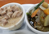 Shays Filipino Cafe