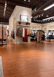 Banana Republic Factory Store