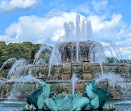 Clarence F. Buckingham Memorial Fountain