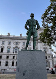 Sir Winston Churchill statue