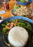 Thoa mai Thai food