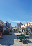 Clinton Premium Outlets