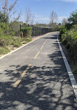 Anaheim Coves Lincoln Trailhead