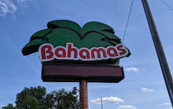 Bahamas sul fiume