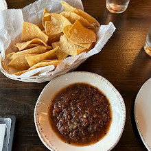 Amuleto Mexican Table