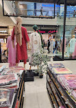 Nishat Linen Dubai Festival City