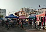 Rompho Market