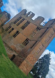 Kenilworth Castle and Elizabethan Garden