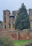 Kenilworth Castle and Elizabethan Garden