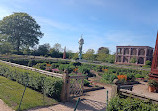 Kenilworth Castle and Elizabethan Garden