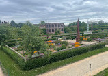 Kenilworth Castle and Elizabethan Garden