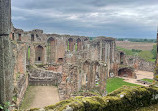 Kenilworth Castle and Elizabethan Garden