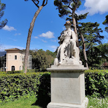 Monument to Lord Byron