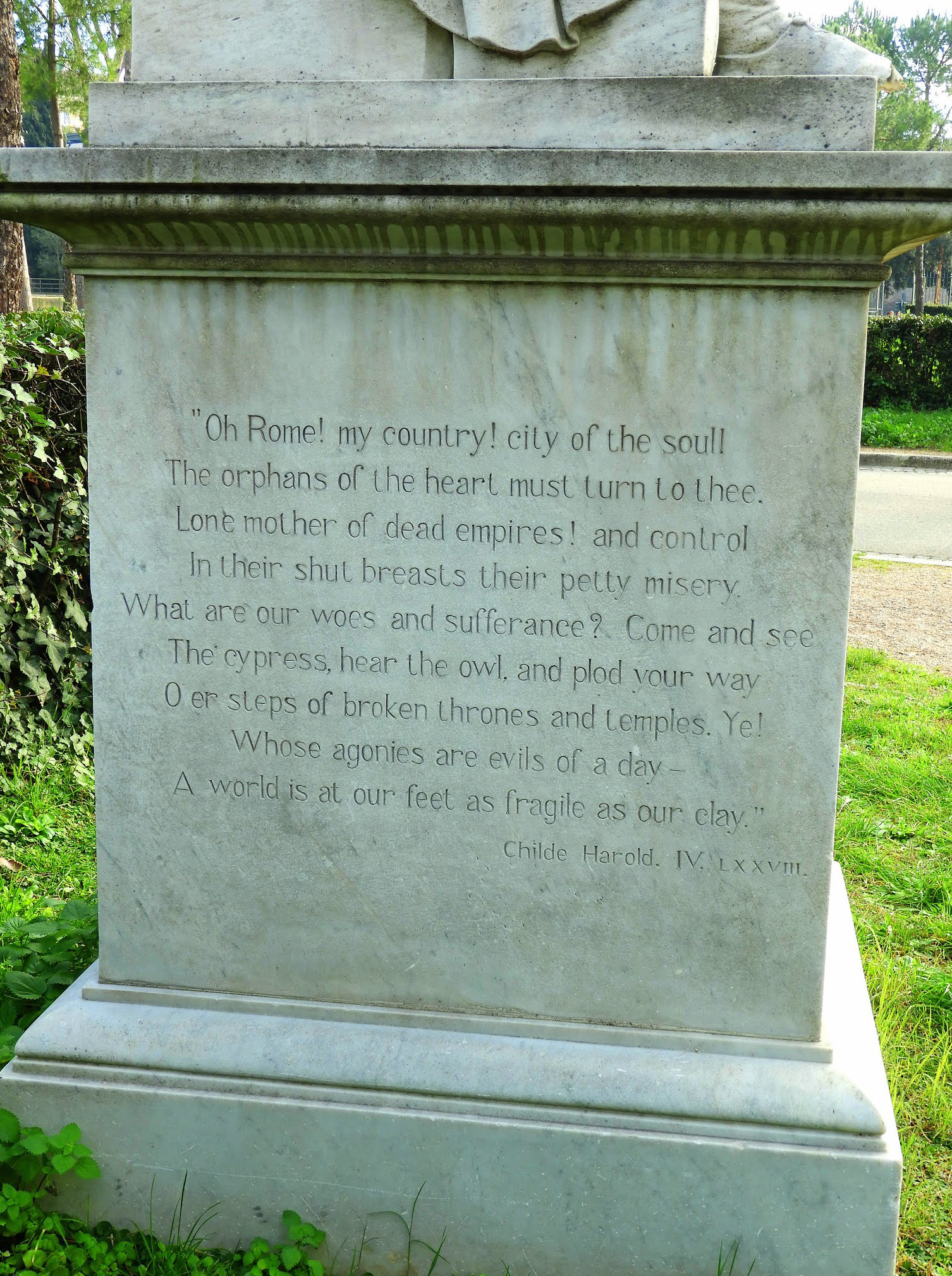 Monument to Lord Byron