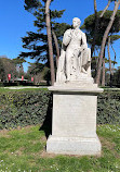 Monument to Lord Byron