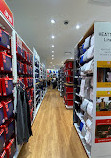 UNIQLO Square One