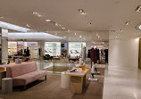 Holt Renfrew Centre