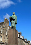 Dr Thomas Chalmers statue