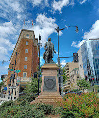 Статуя Джона Уизерспуна
