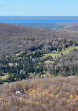 Robertson Lake Cliff Parking