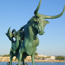 Sculpture by Oscar Estruga Vilanova