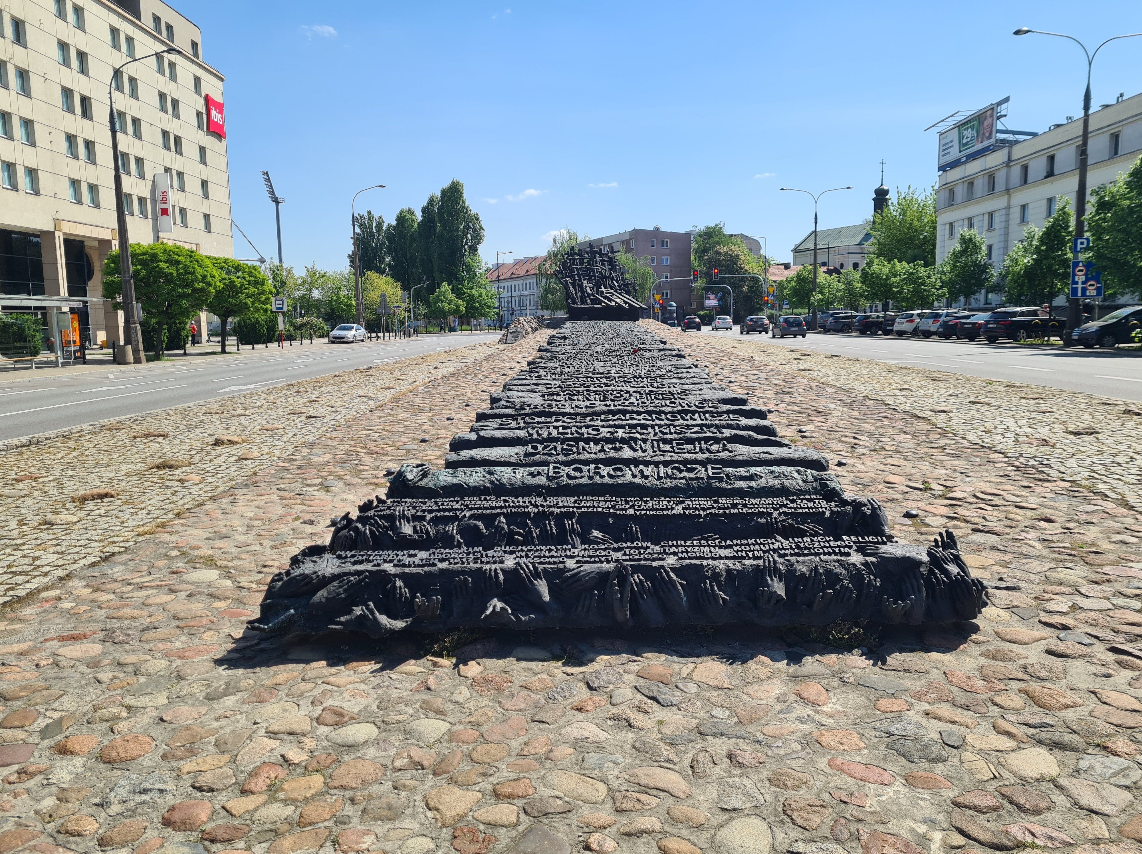 Monument to the Fallen and Murdered in the East