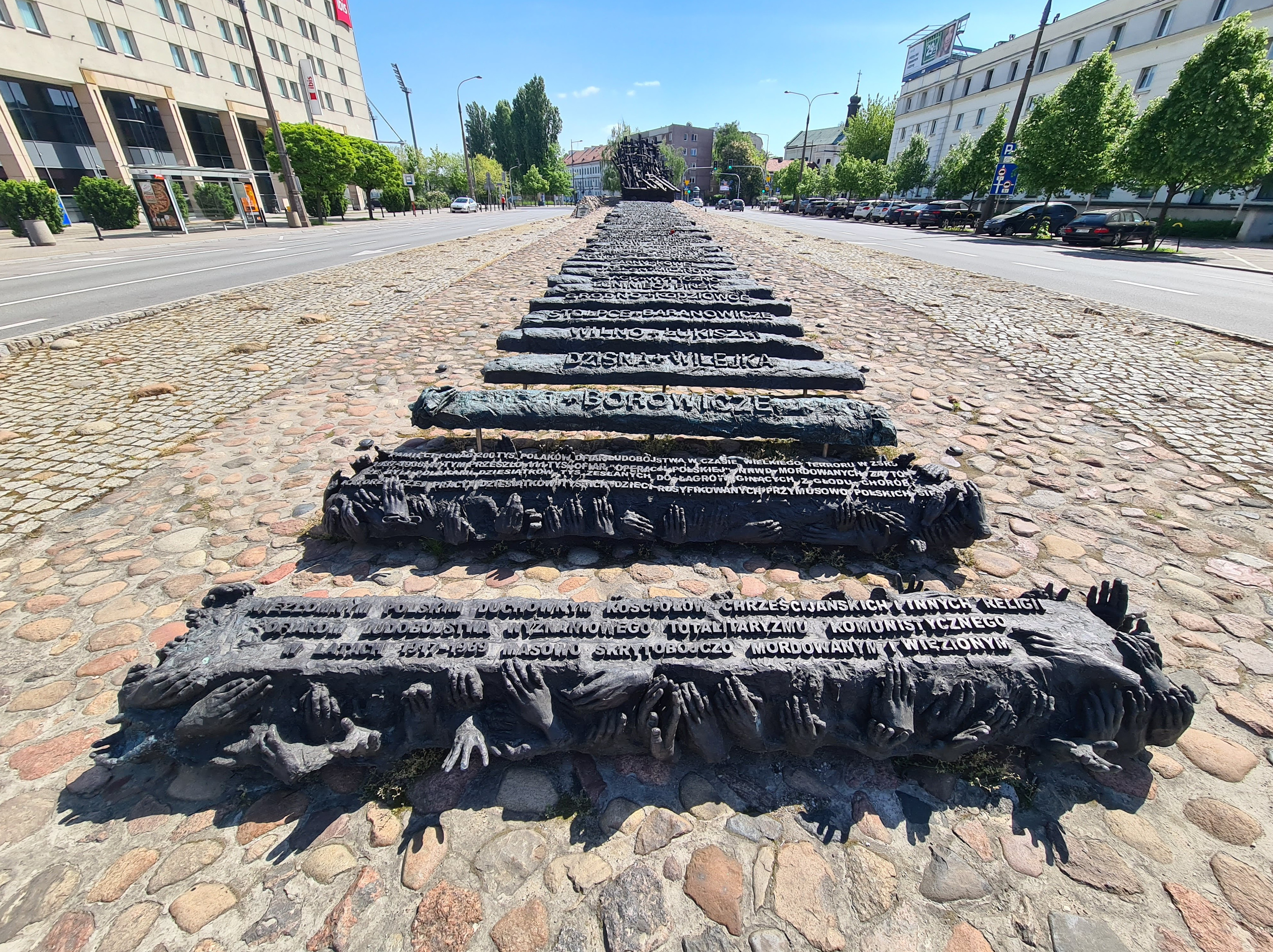 Monument to the Fallen and Murdered in the East