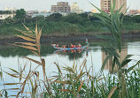 Meiti Riverside Park