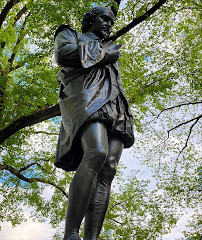 William Shakespeare Statue