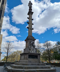 Статуя Христофора Колумба