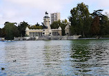 Great Pond of El Retiro