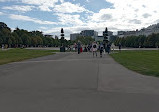 Belvedere Sarayı Bahçesi