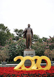 Statue of Lenin