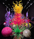 Jardin et verre de Chihuly