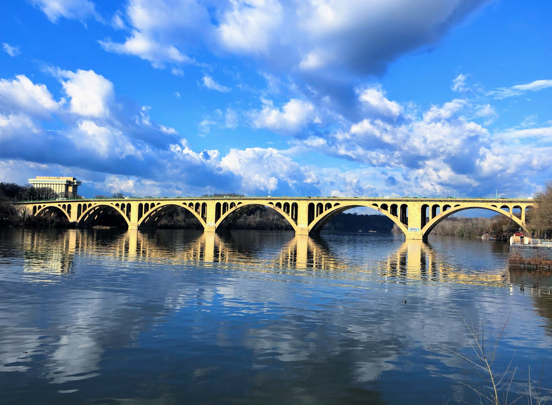جسر فرانسيس سكوت كي التذكاري