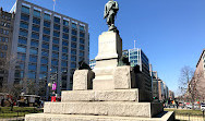 Farragut Square