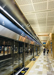 محطة مترو الراس
