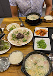 Haeundae Obok Dwaeji-gukbap Restaurant