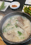 Haeundae Obok Dwaeji-gukbap Restaurant